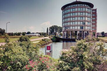 هتل Amedia Amsterdam Airport Schiphol, Trademark Collection By Wyndham