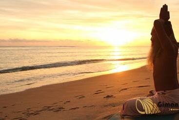 هتل Giman Free Beach Resort
