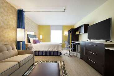 בית מלון כפרי Home2 Suites By Hilton Fort St. John