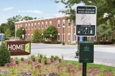 هتل Home2 Suites By Hilton La Crosse
