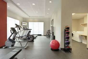 هتل Home2 Suites By Hilton La Crosse