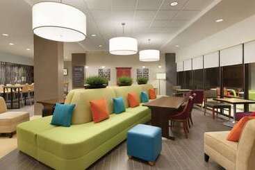 هتل Home2 Suites By Hilton La Crosse