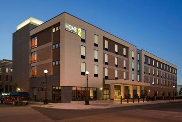 هتل Home2 Suites By Hilton La Crosse