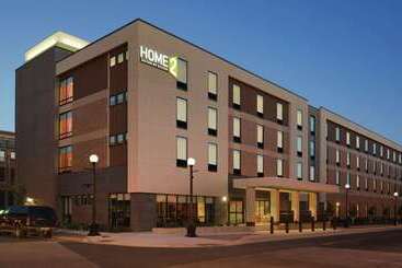 هتل Home2 Suites By Hilton La Crosse