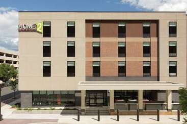 هتل Home2 Suites By Hilton La Crosse