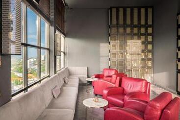 酒店 Jetwing Colombo Seven