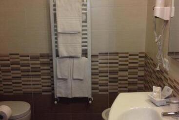 هتل Lucerna