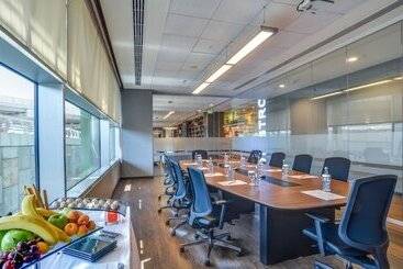 Tav Airport Hotel Izmir