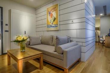 Tav Airport Hotel Izmir