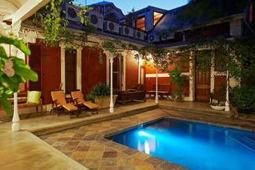 پانسیون Roosenwijn Guest House