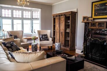پانسیون The Gables B&b