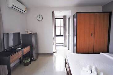 Subkamon Apartment