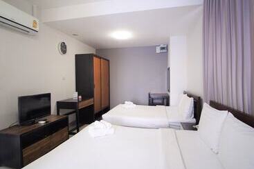 Subkamon Apartment