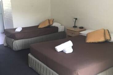 Bathurst Studio Apartments