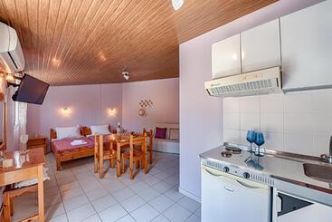 Anemos Studios & Apartments