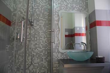 تختخواب و صبحانه Casamore Rooms