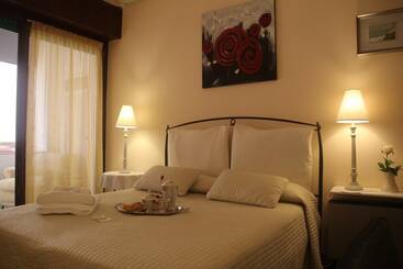 تختخواب و صبحانه Casamore Rooms