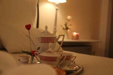 تختخواب و صبحانه Casamore Rooms