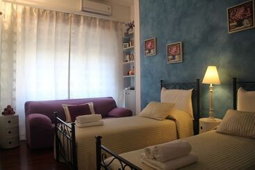 تختخواب و صبحانه Casamore Rooms