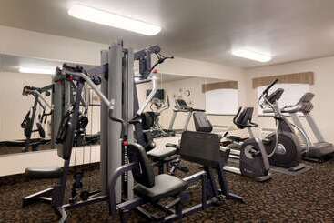 هتل Baymont By Wyndham Glendive