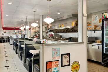 هتل Baymont By Wyndham Glendive