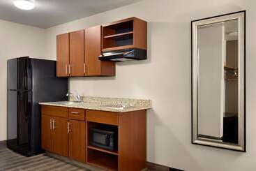 هتل Baymont By Wyndham Glendive