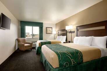 هتل Baymont By Wyndham Glendive