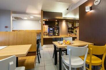 B&b Hotel Chartres Le Forum