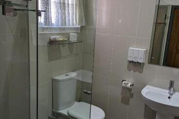 هتل Country Lodge Motor Inn