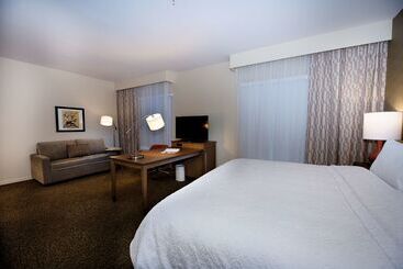 هتل Hampton Inn & Suites By Hilton Truro