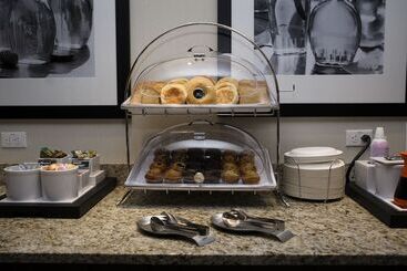 هتل Hampton Inn & Suites By Hilton Truro