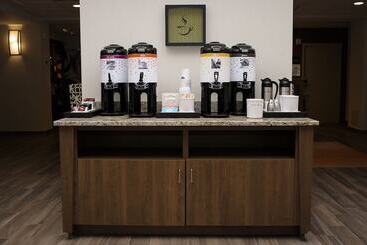 هتل Hampton Inn & Suites By Hilton Truro