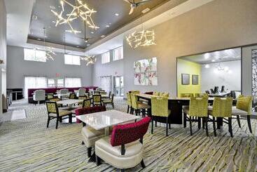 هتل Homewood Suites By Hilton Tyler