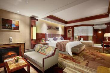 هتل Howard Johnson Tianyuan Resort Jiuzhaigou