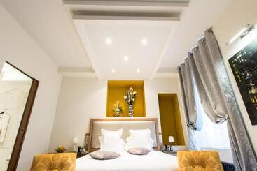Отель Hôtel Spa Marotte