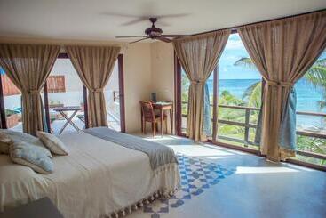 هتل Maria Del Mar Tulum   Adults Only