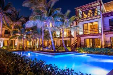 هتل Maria Del Mar Tulum   Adults Only