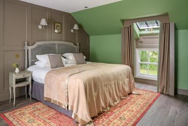 Meikleour Arms Hotel And Restaurant