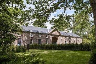 Meikleour Arms Hotel And Restaurant