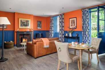 Meikleour Arms Hotel And Restaurant