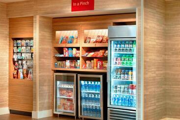 هتل Towneplace Suites By Marriott Pittsburgh Airport/robinson Township