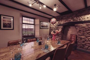 דירות לתיירים Longlands Inn & Cottages