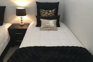 Luxury Waterfront Apartments Picton