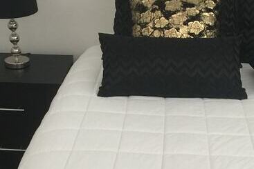 Luxury Waterfront Apartments Picton