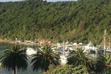 Luxury Waterfront Apartments Picton