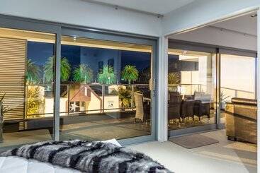 Luxury Waterfront Apartments Picton