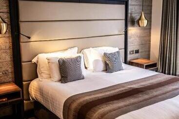 استراحتگاه The Warwickshire Hotel And Country Club