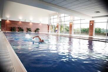 استراحتگاه The Warwickshire Hotel And Country Club