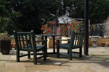 Roseview B & B