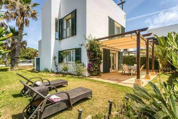 Villa Punta Grossa - Punta Grossa